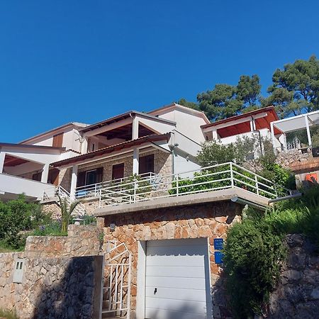 Apartman Marina Sa Parkingom Елса Экстерьер фото